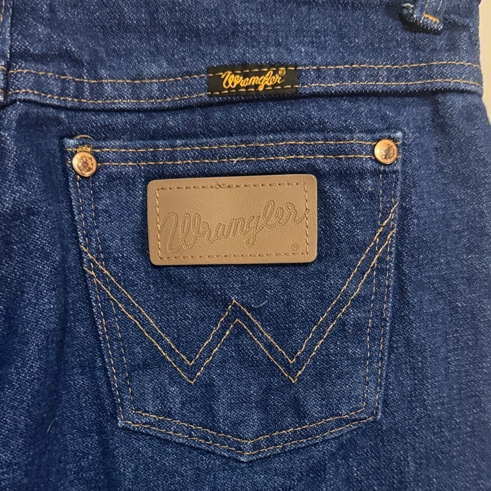 Wrangler Kids Blue Jeans - Picture 3 of 6